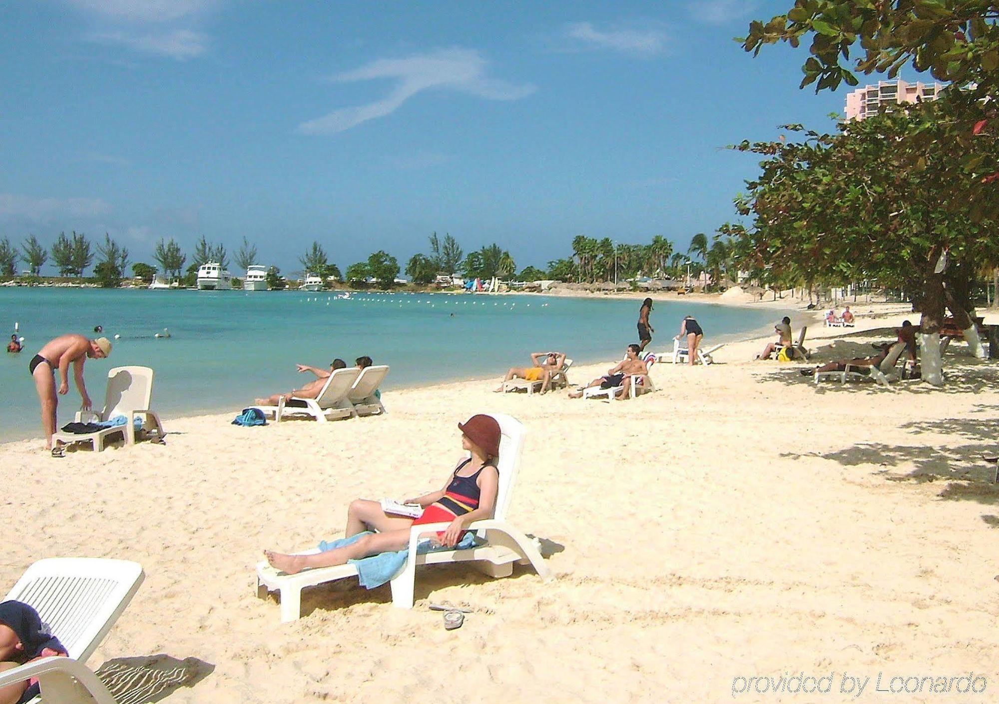 Rooms On The Beach Ocho Rios Exterior foto